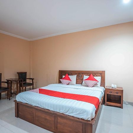 Super Oyo 686 Bunga Karang Hotel Bekasi Exteriér fotografie