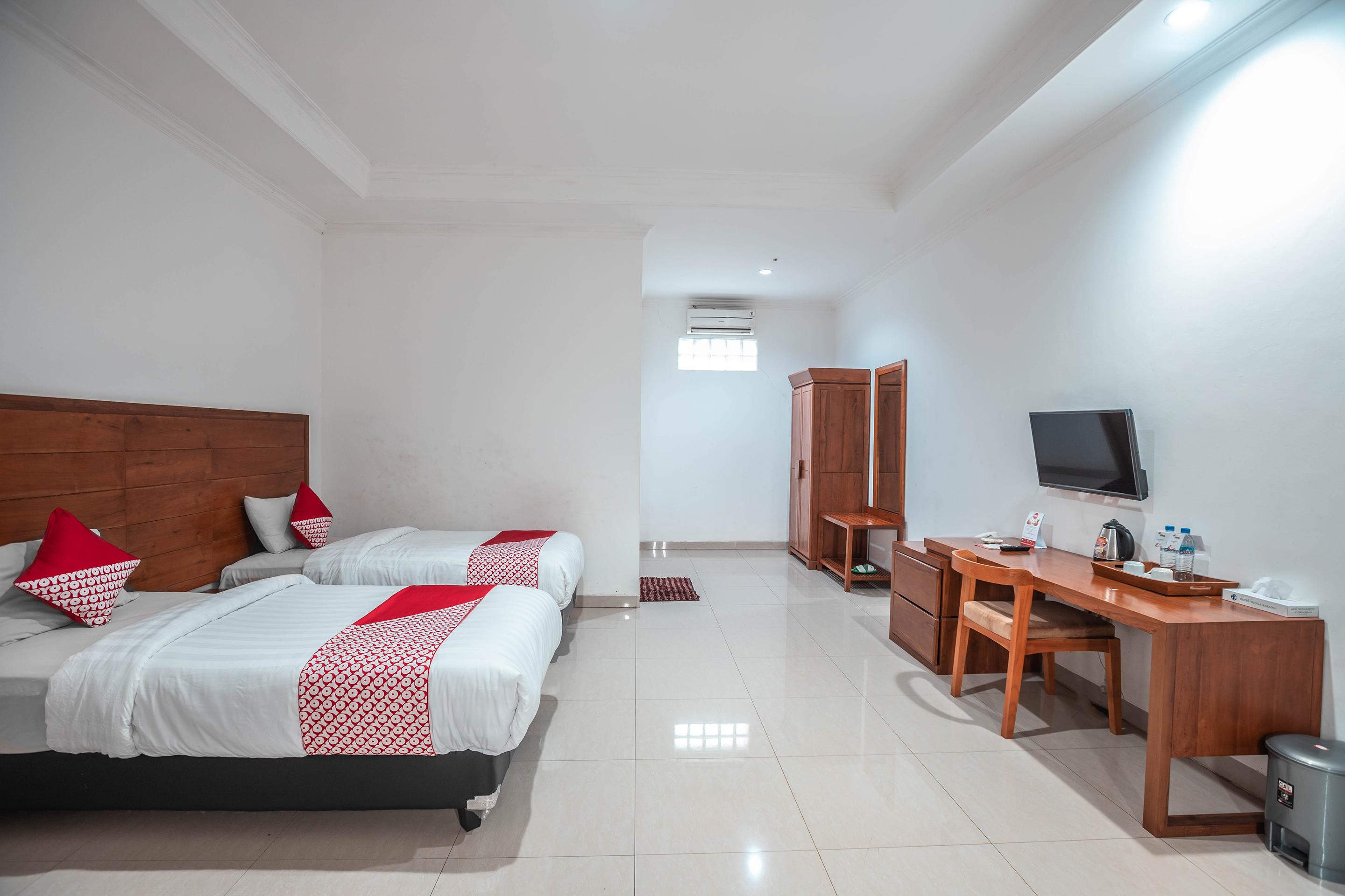 Super Oyo 686 Bunga Karang Hotel Bekasi Exteriér fotografie