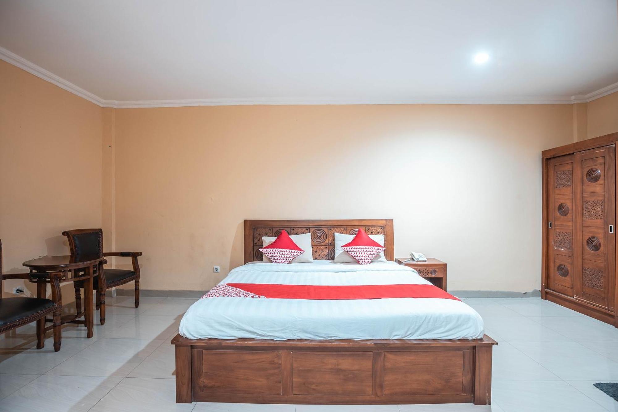 Super Oyo 686 Bunga Karang Hotel Bekasi Exteriér fotografie