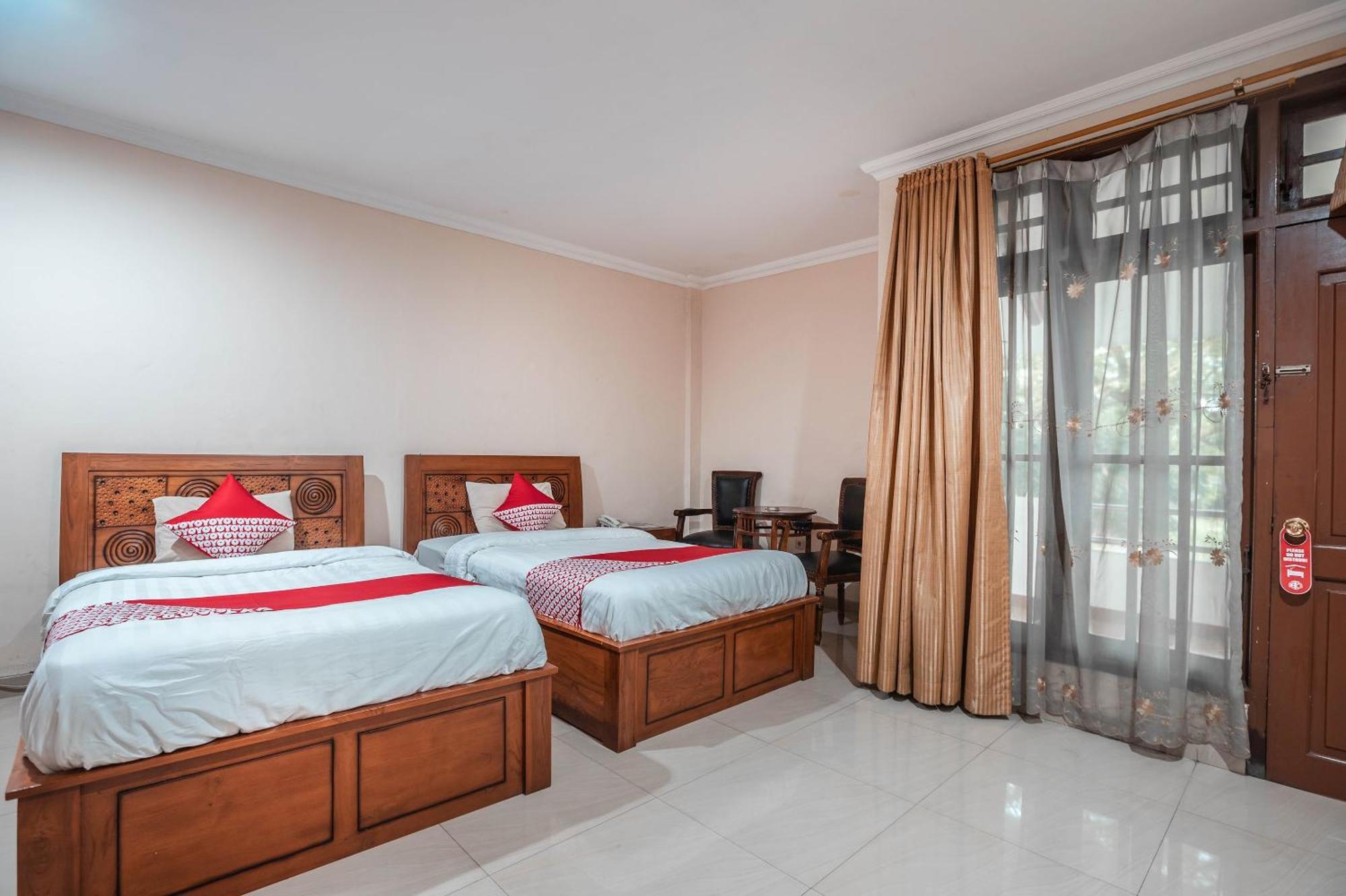 Super Oyo 686 Bunga Karang Hotel Bekasi Exteriér fotografie