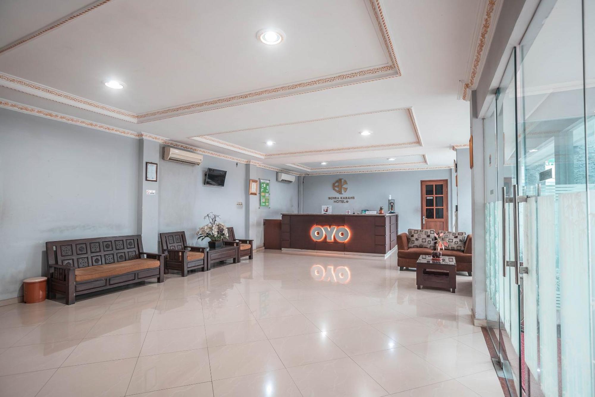 Super Oyo 686 Bunga Karang Hotel Bekasi Exteriér fotografie