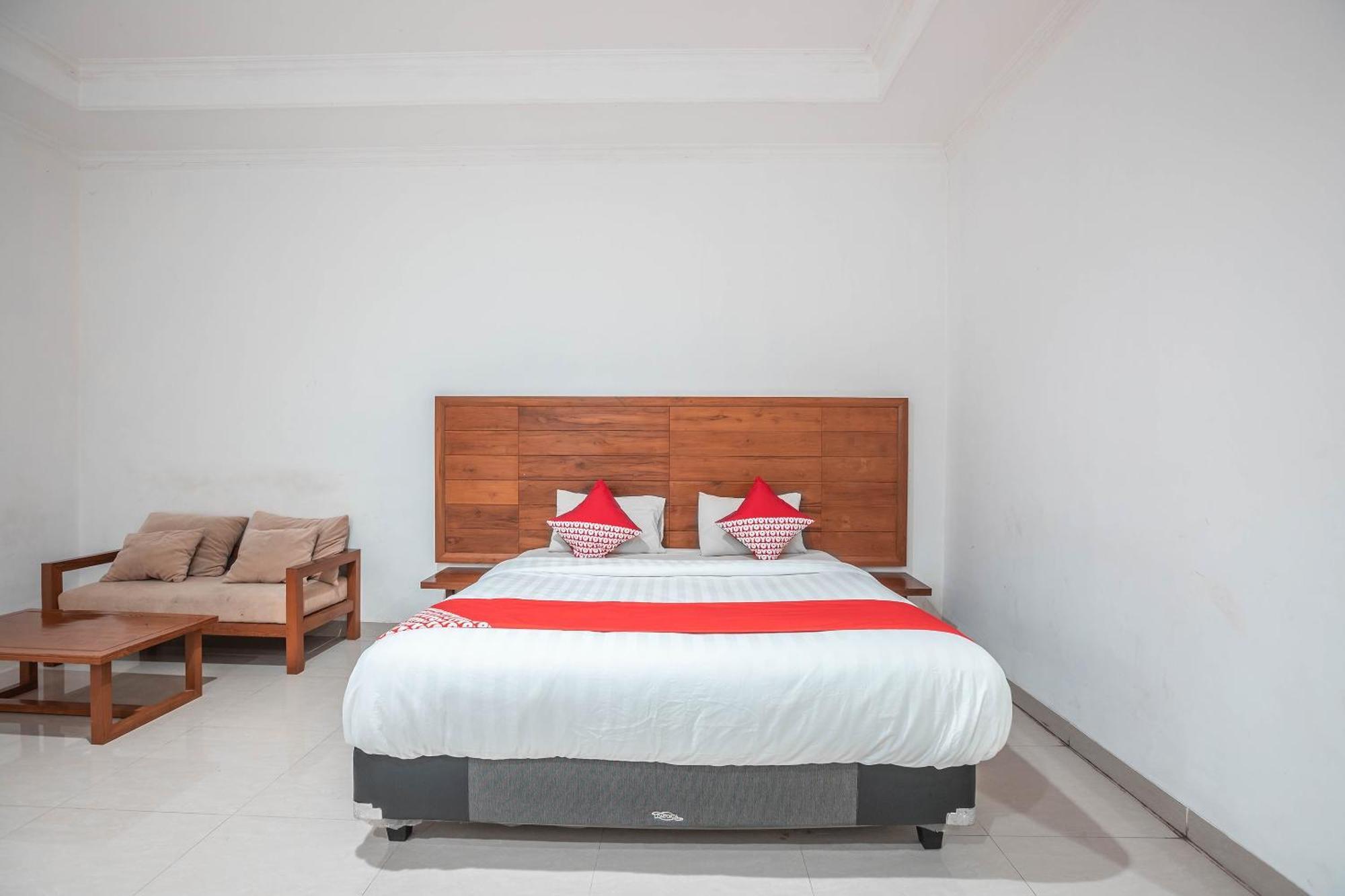 Super Oyo 686 Bunga Karang Hotel Bekasi Exteriér fotografie
